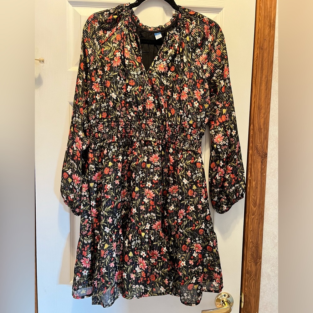 Old Navy Floral Long Sleeve Dress - Black and Pink